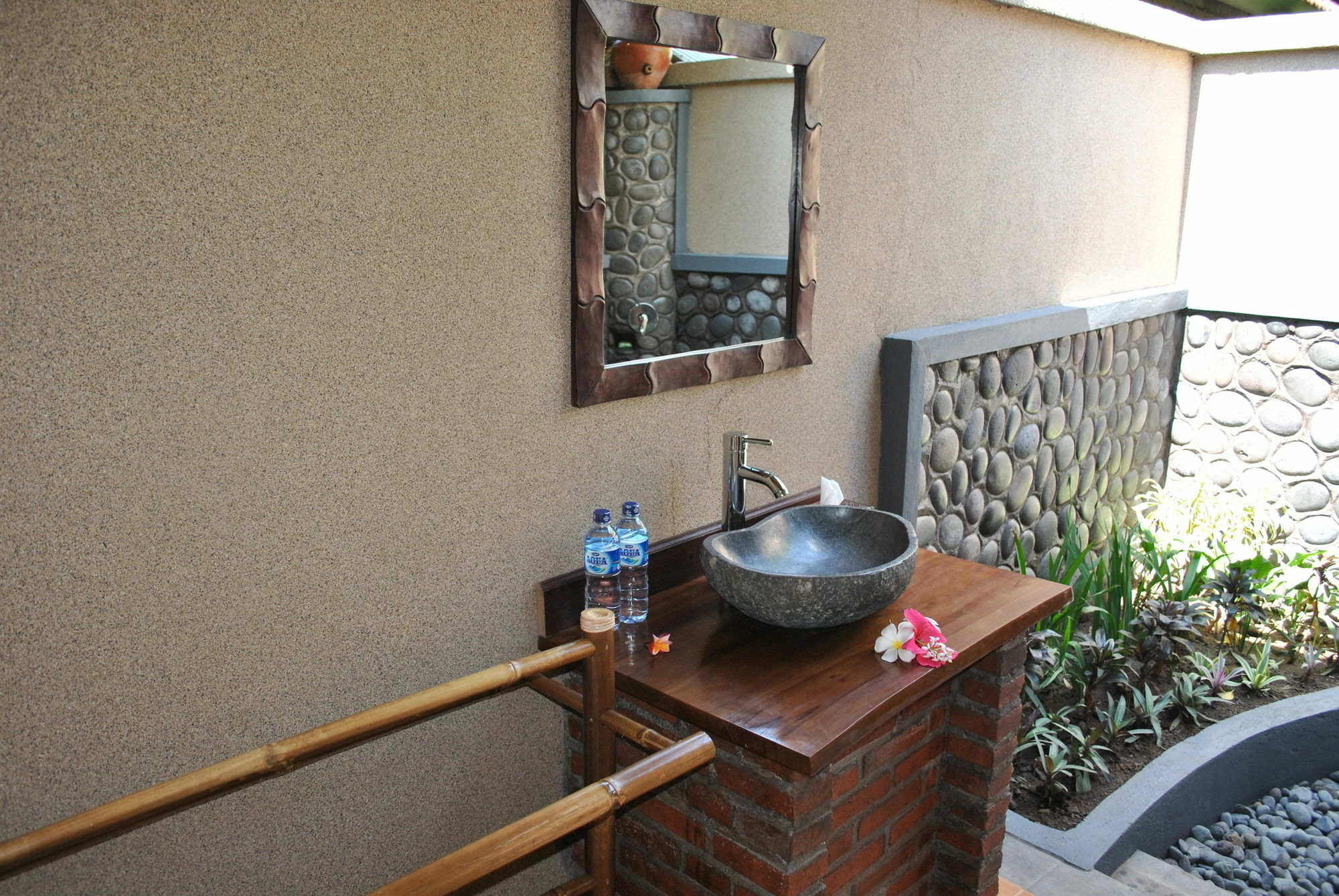 Van Karning Bungalow Pemuteran  Luaran gambar